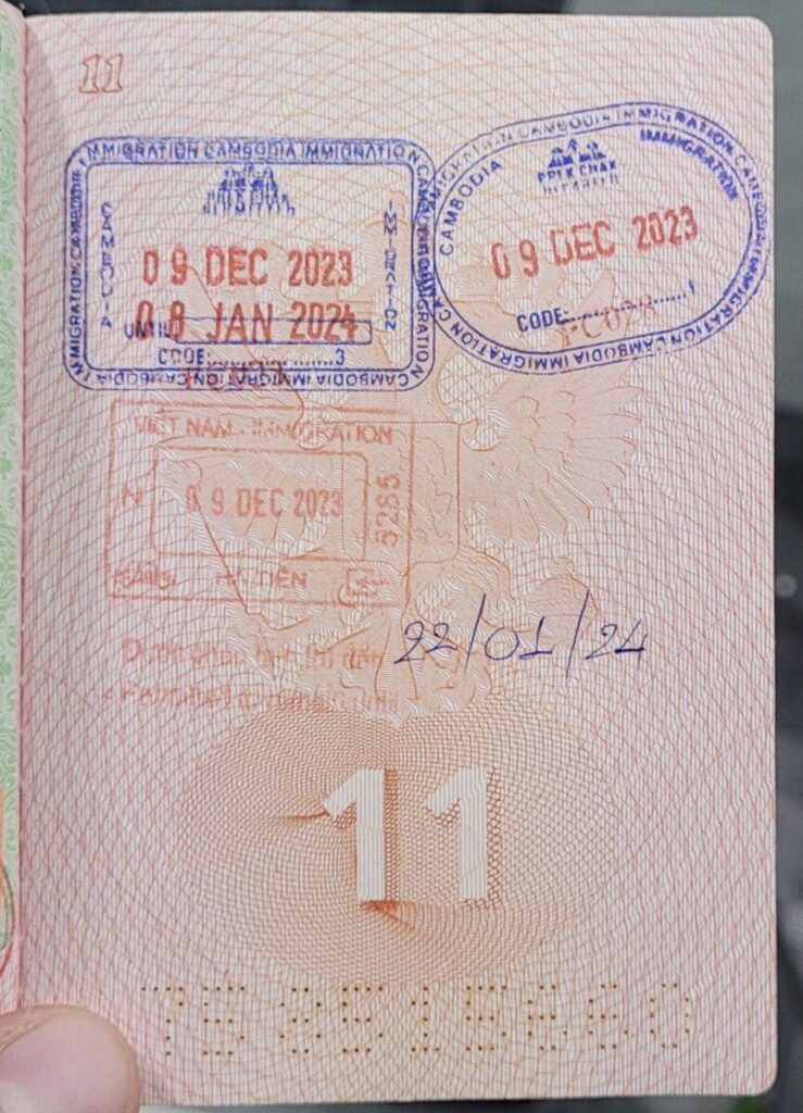 Tem Việt Nam visa cấp tại cửa khẩu Hà Tiên